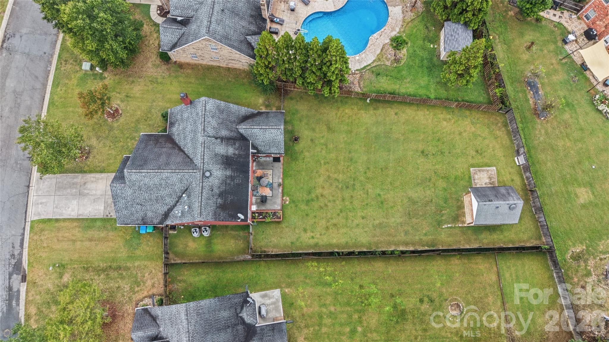 3310 Brickwood Circle Property Photo 43