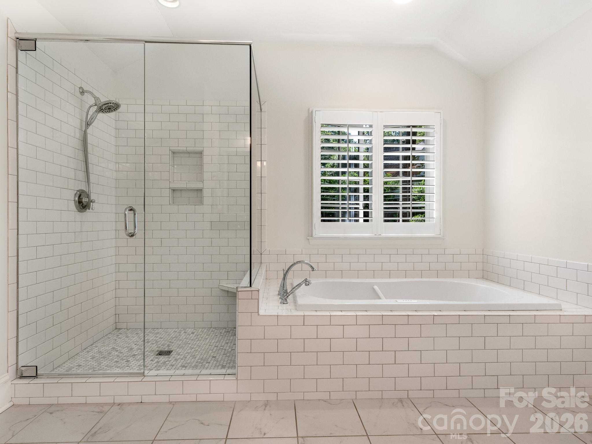 4218 Chelmsford Road Property Photo 12