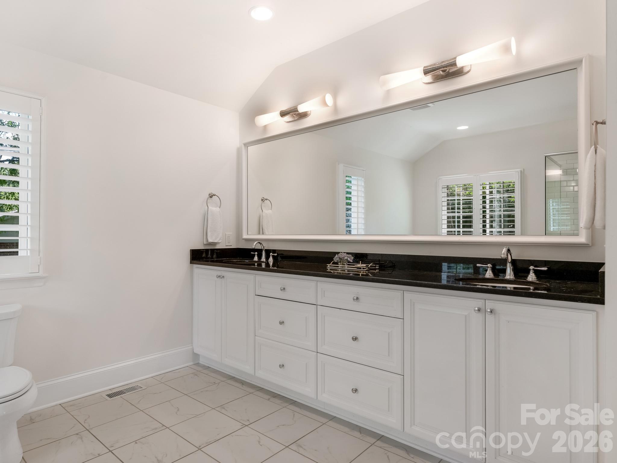 4218 Chelmsford Road Property Photo 13