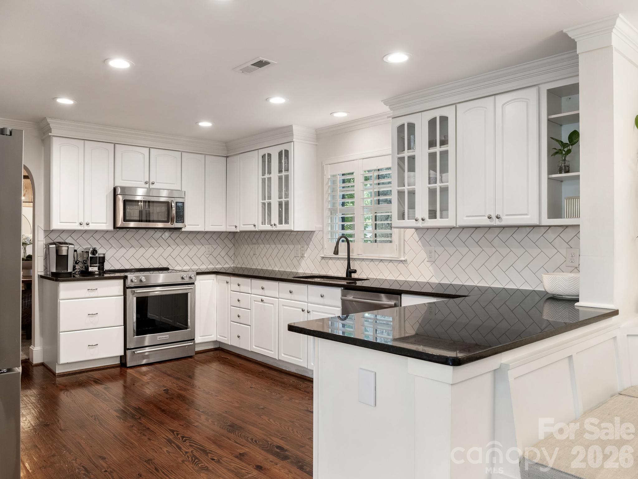 4218 Chelmsford Road Property Photo 15
