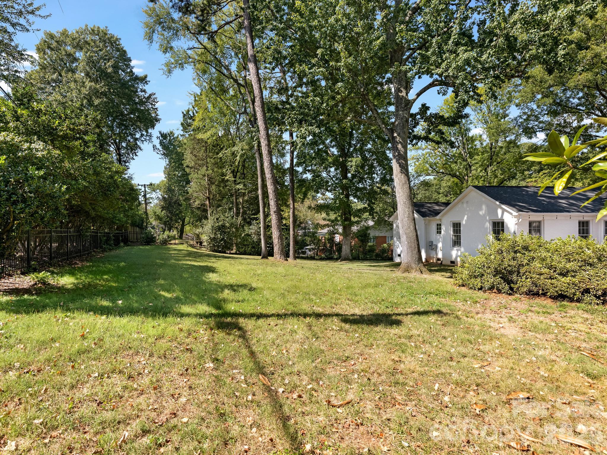 4218 Chelmsford Road Property Photo 30