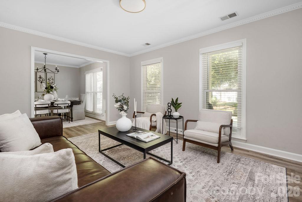 9423 Whitethorn Drive Property Photo 16