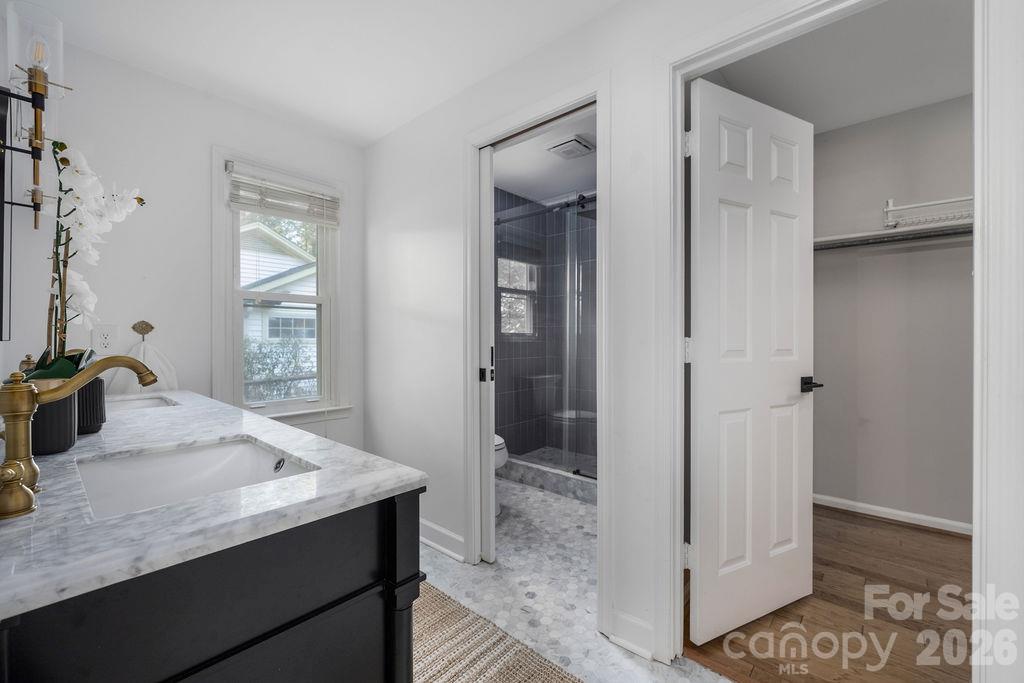 9423 Whitethorn Drive Property Photo 29