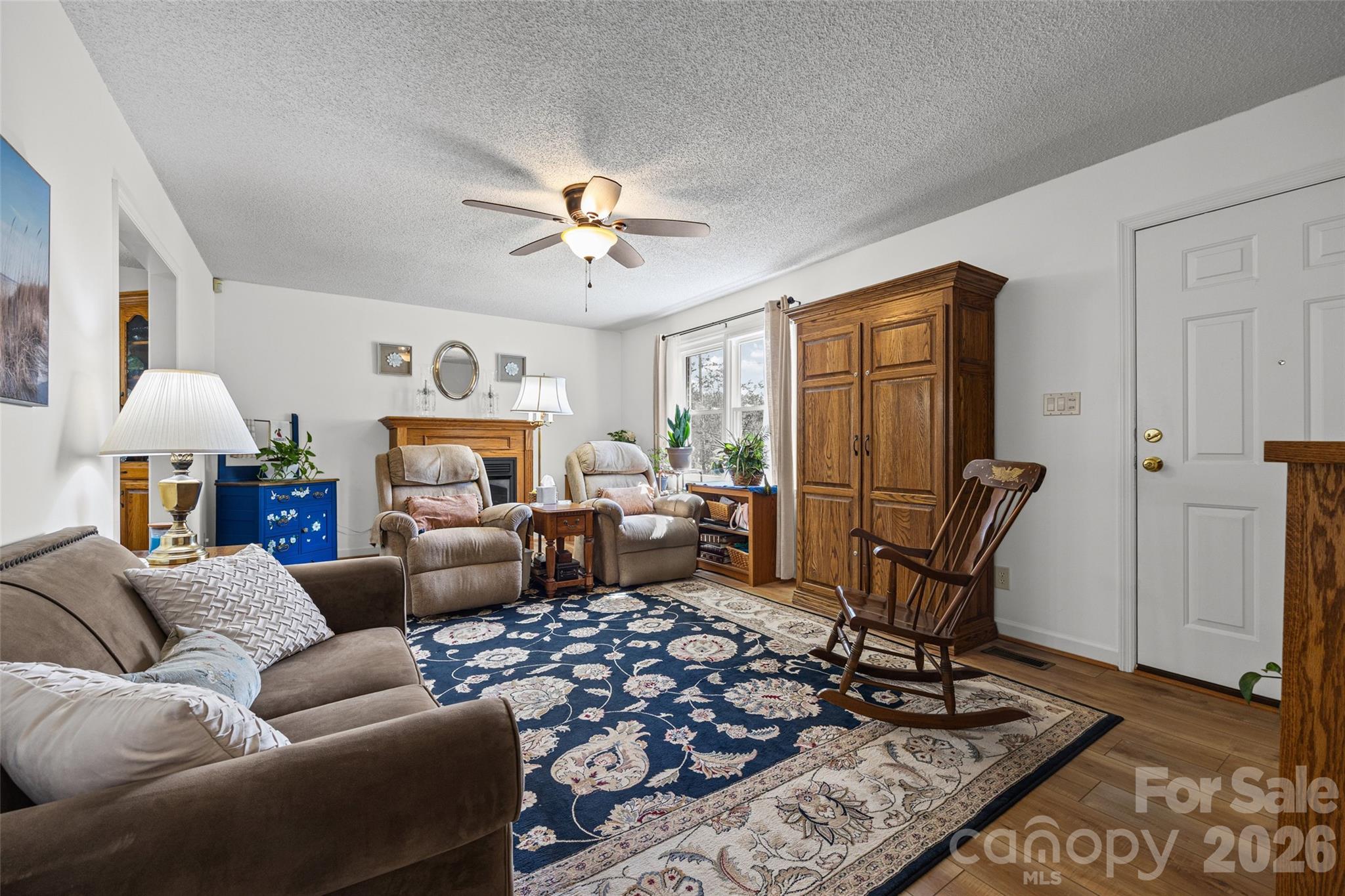 106 Misty Lane Property Photo 2
