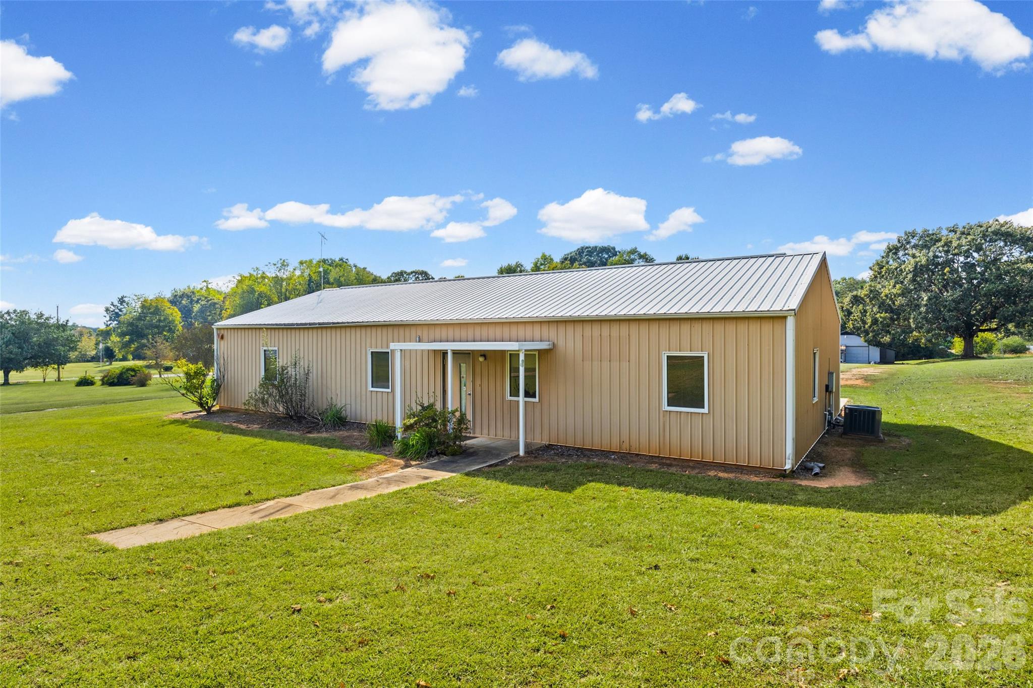 106 Misty Lane Property Photo 10