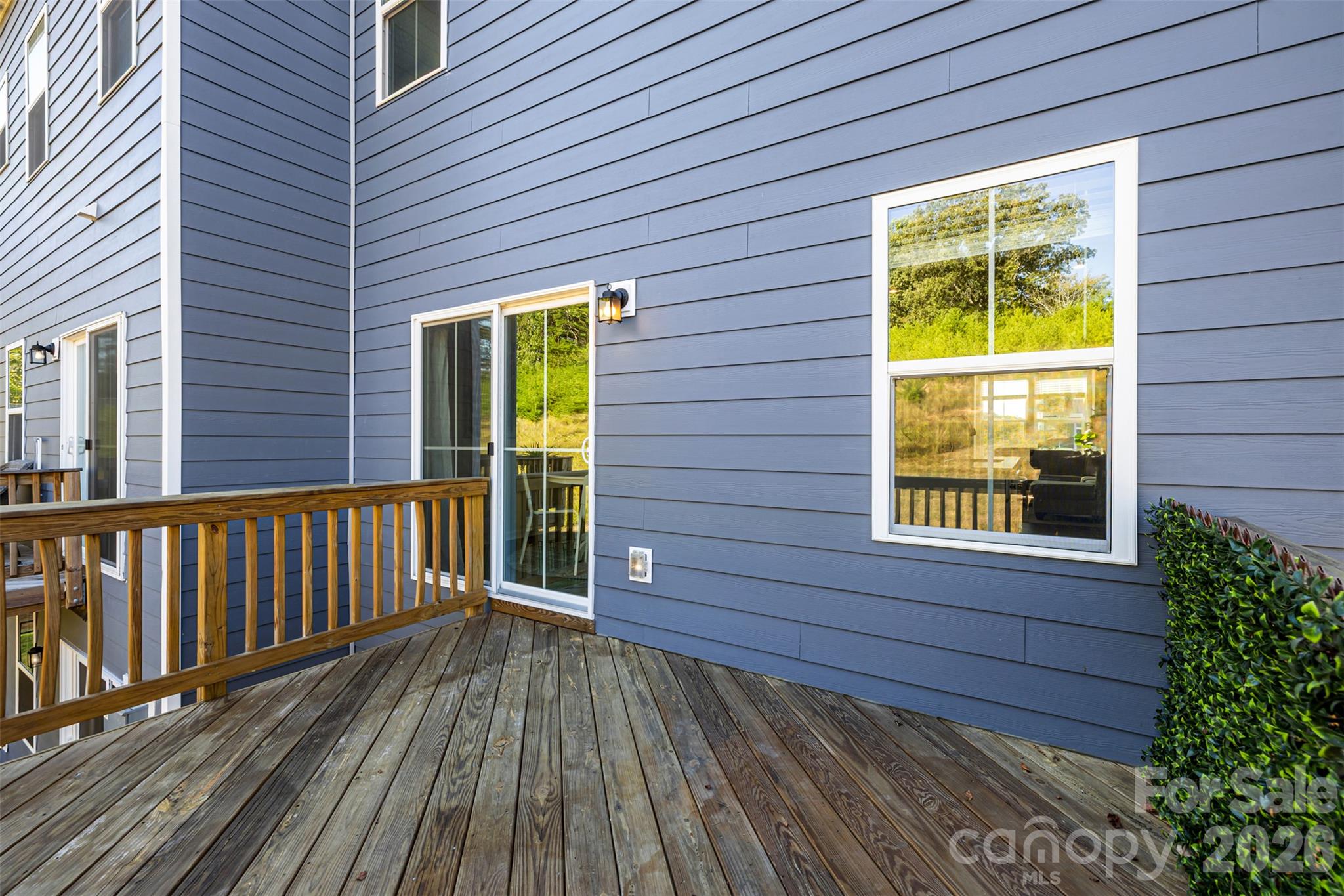 2050 Dornoch Road Property Photo 9