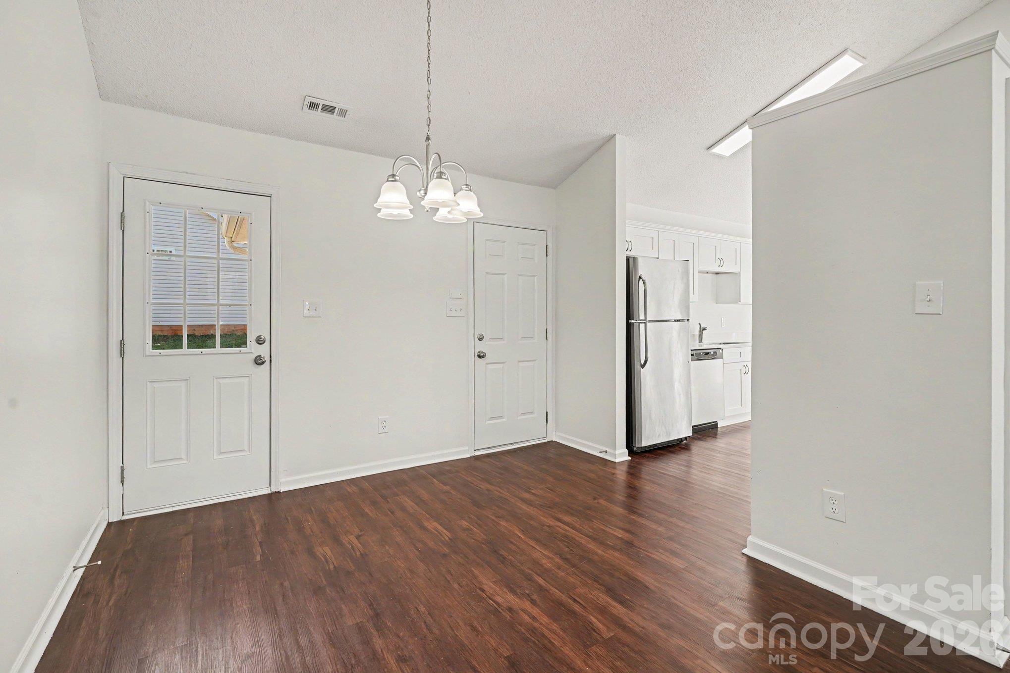 4609 Avalon Forest Lane Property Photo 8