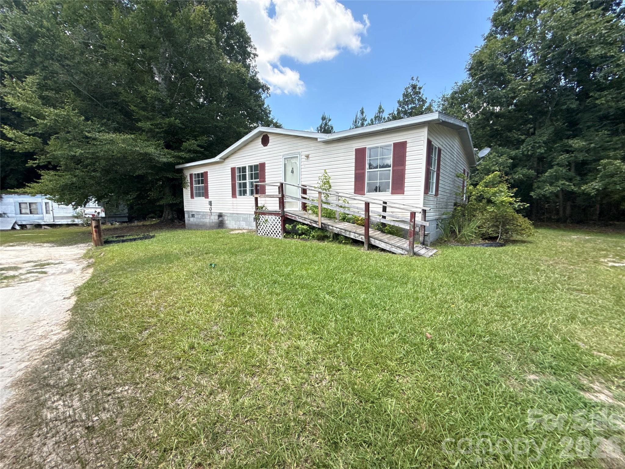 176 Mandy Lane Property Photo 2