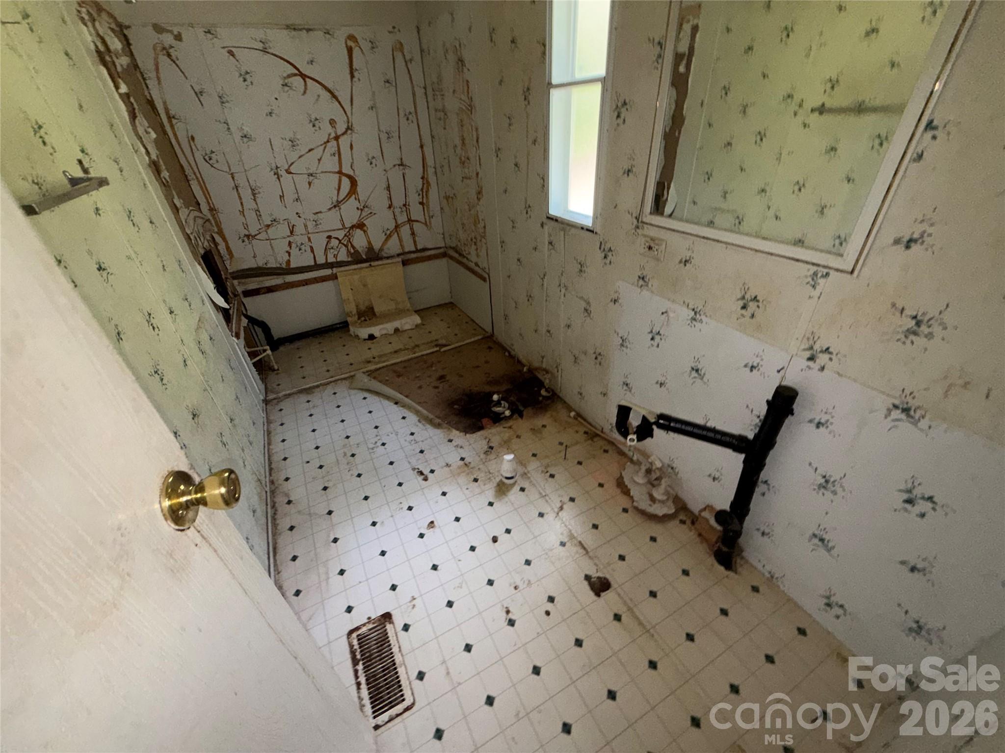 176 Mandy Lane Property Photo 11