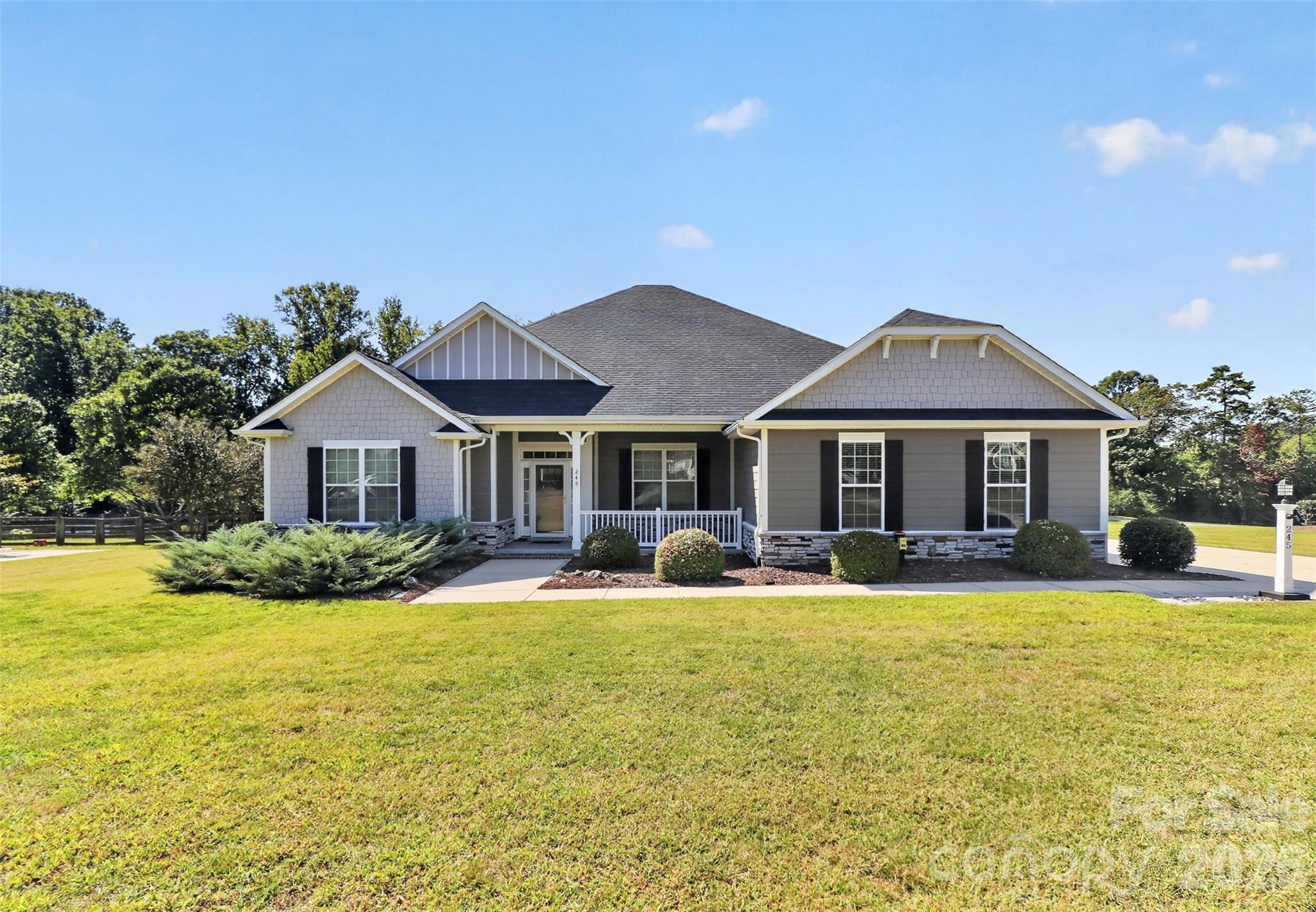 245 Glenwood Drive Property Photo 1