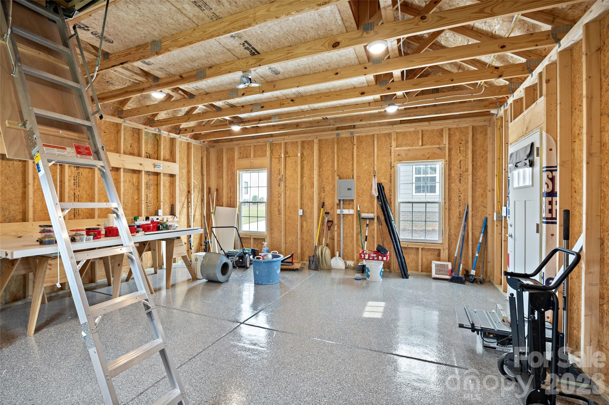245 Glenwood Drive Property Photo 7