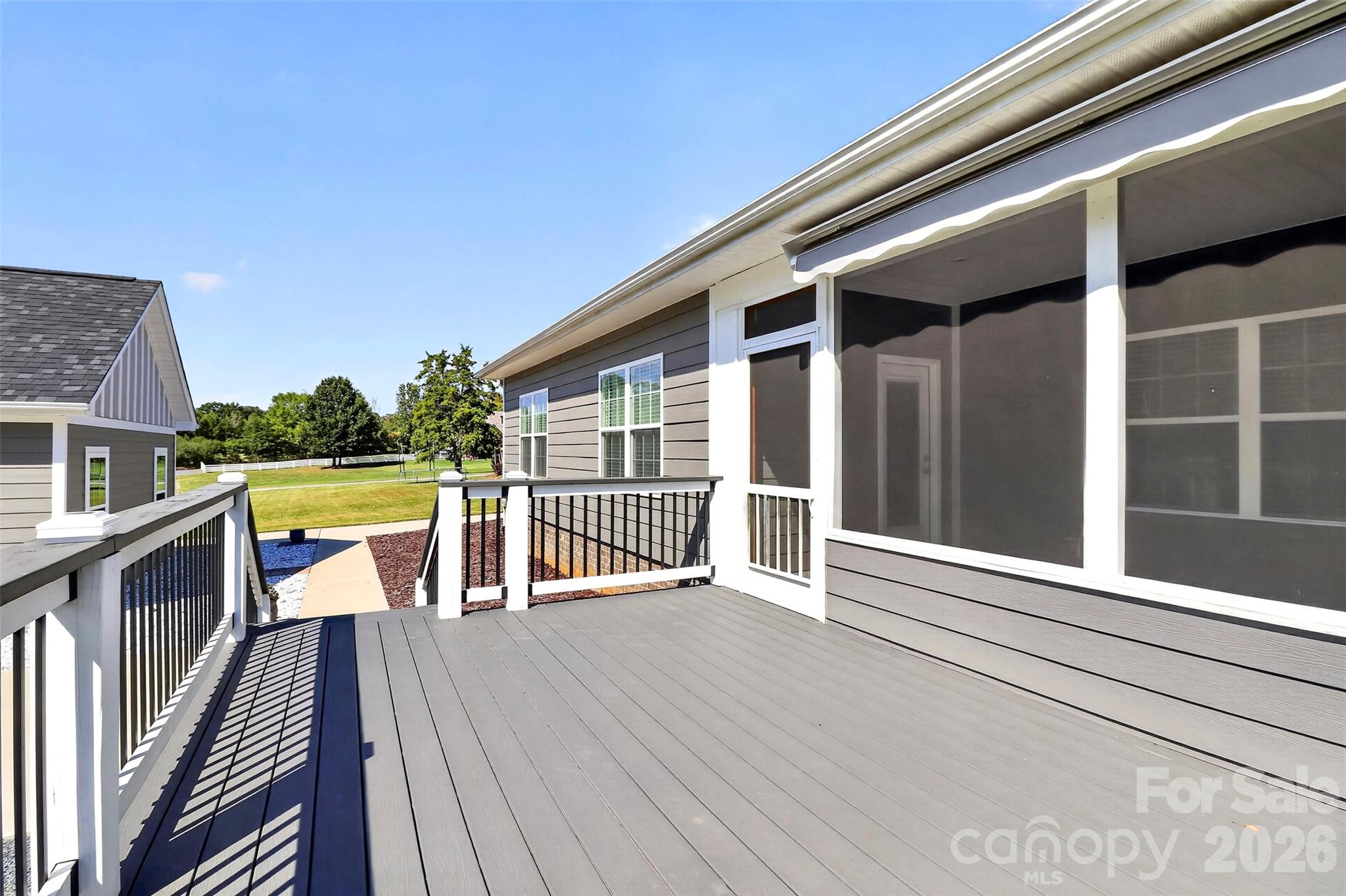 245 Glenwood Drive Property Photo 12