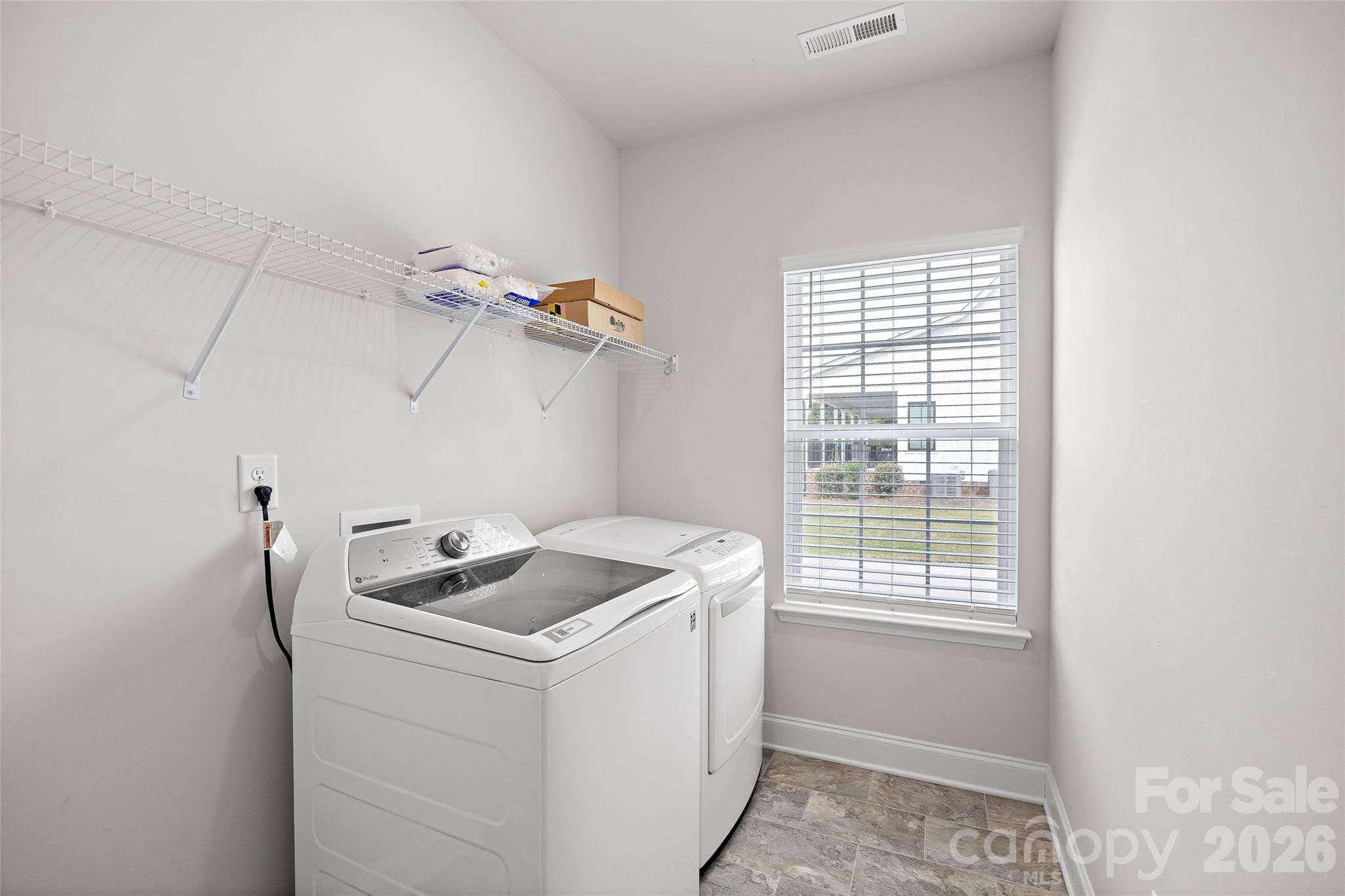 245 Glenwood Drive Property Photo 36