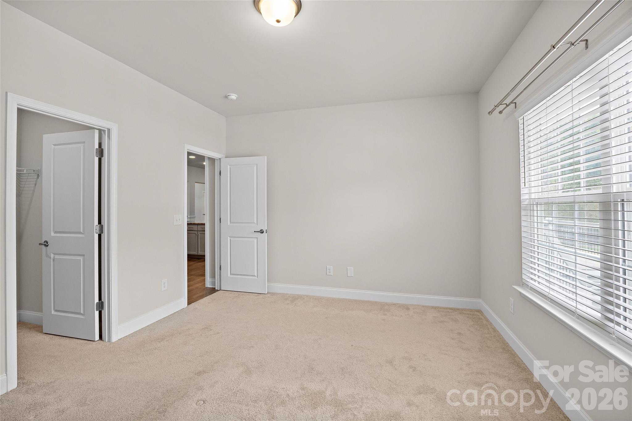 245 Glenwood Drive Property Photo 38
