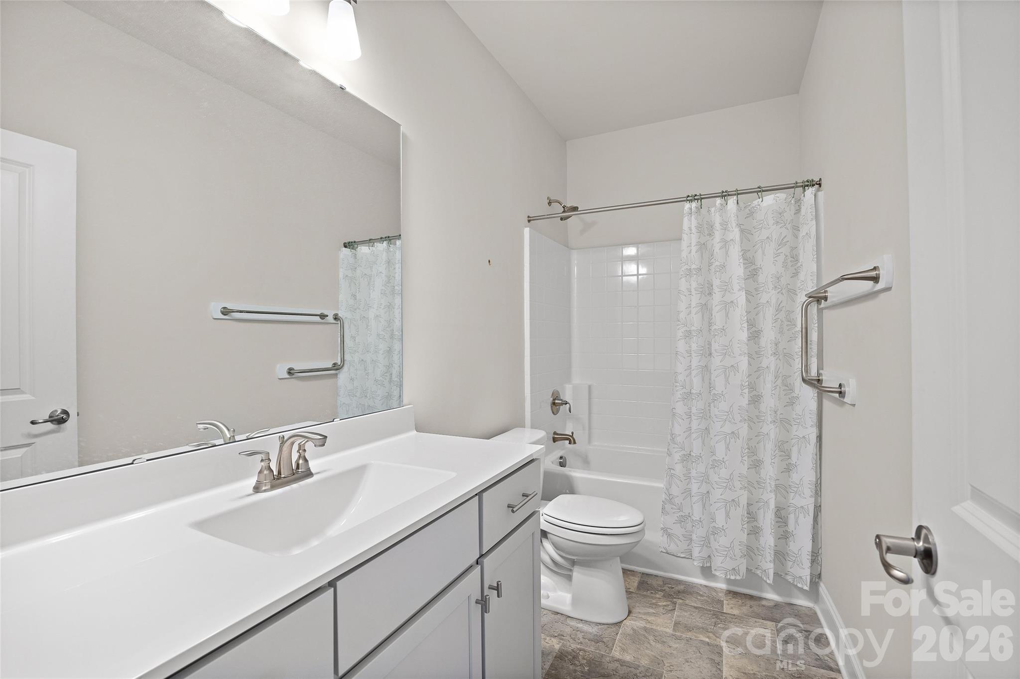245 Glenwood Drive Property Photo 39