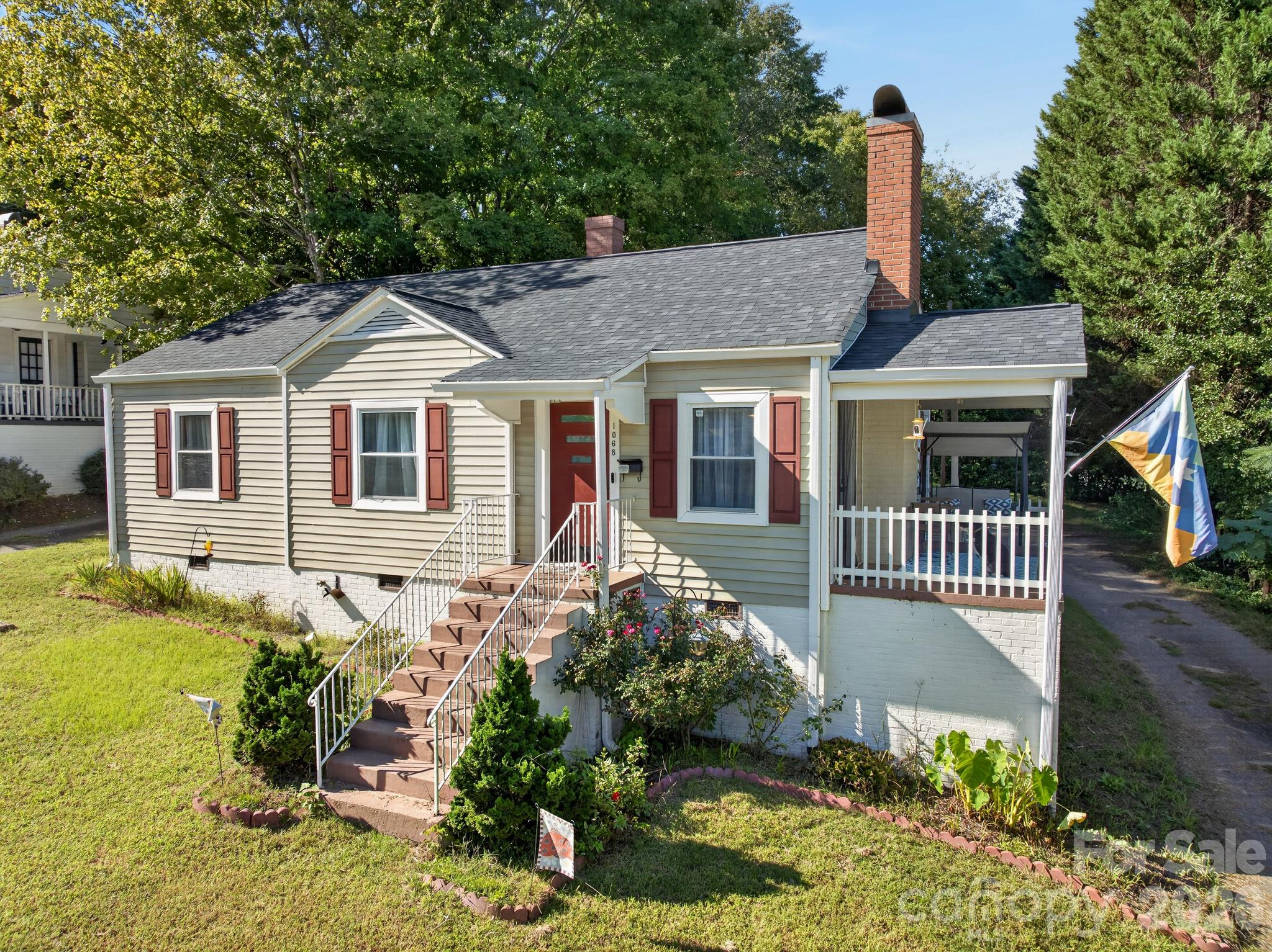 1068 14th Avenue Property Photo 1