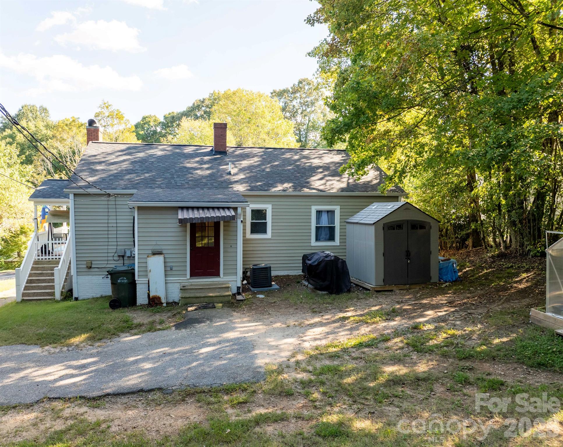 1068 14th Avenue Property Photo 9