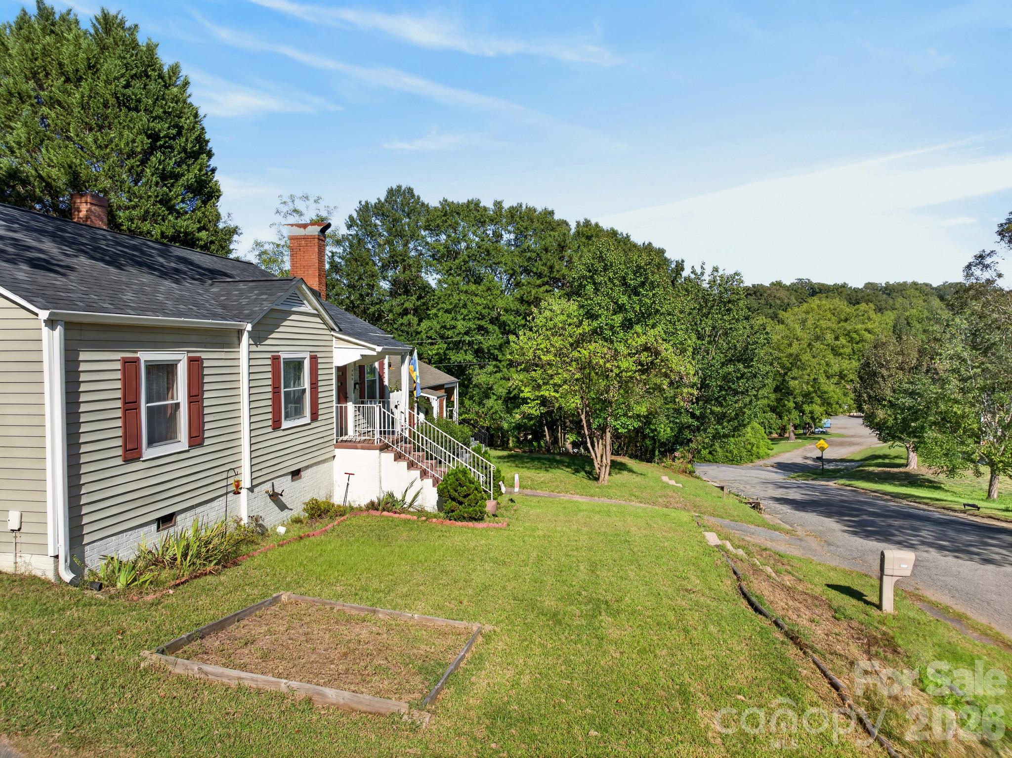 1068 14th Avenue Property Photo 15