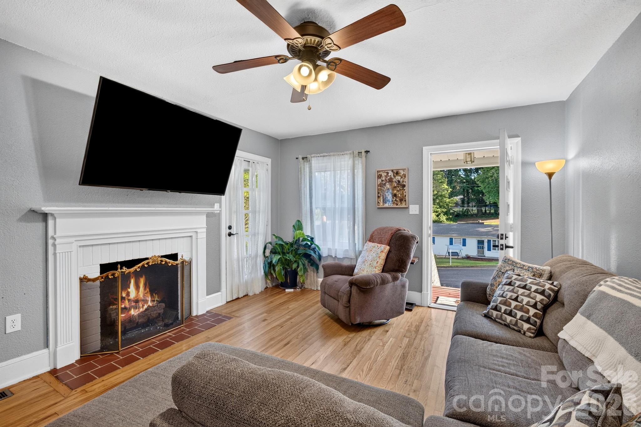 1068 14th Avenue Property Photo 24