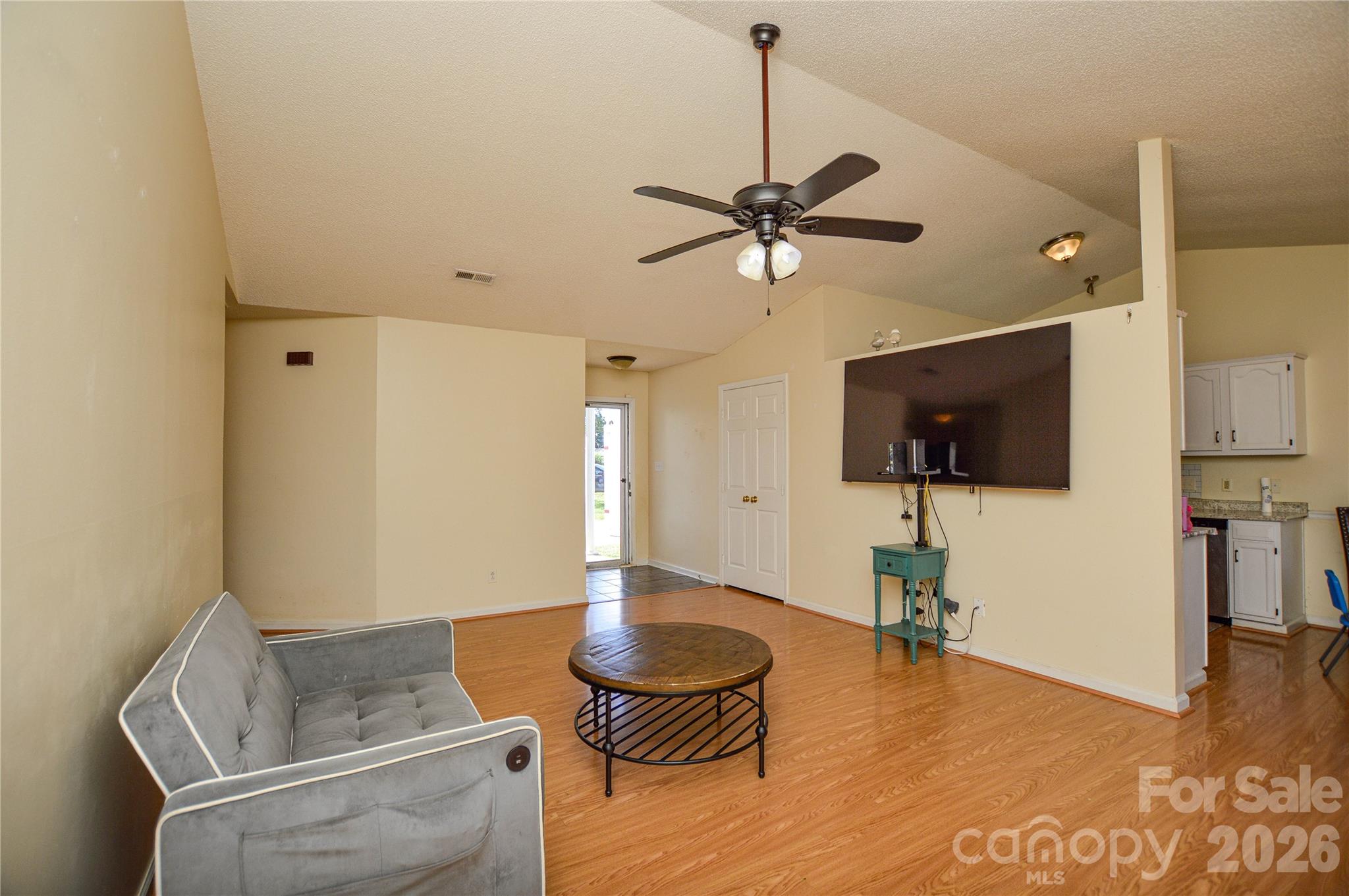 2505 Justin Court Property Photo 5