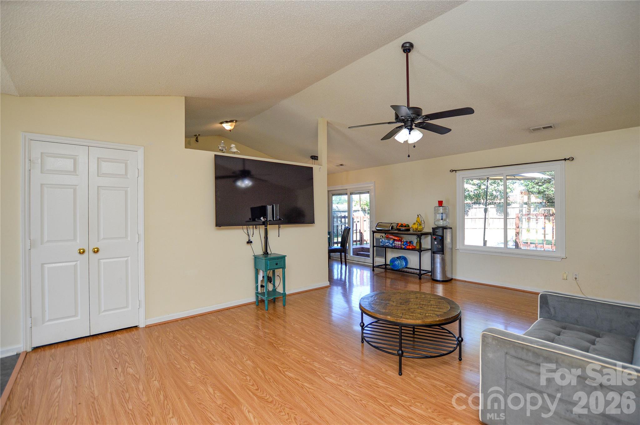 2505 Justin Court Property Photo 7