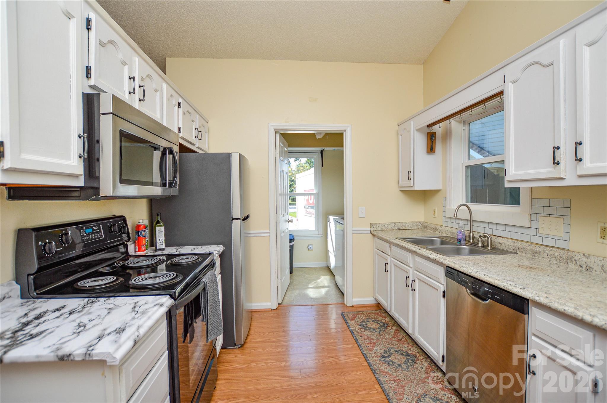 2505 Justin Court Property Photo 8