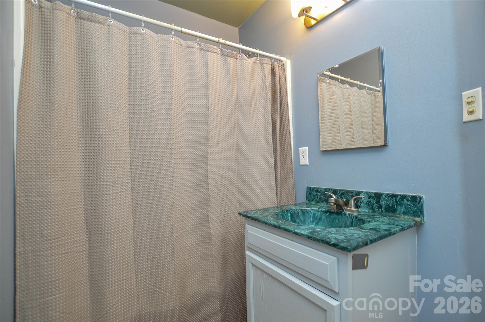 2505 Justin Court Property Photo 16