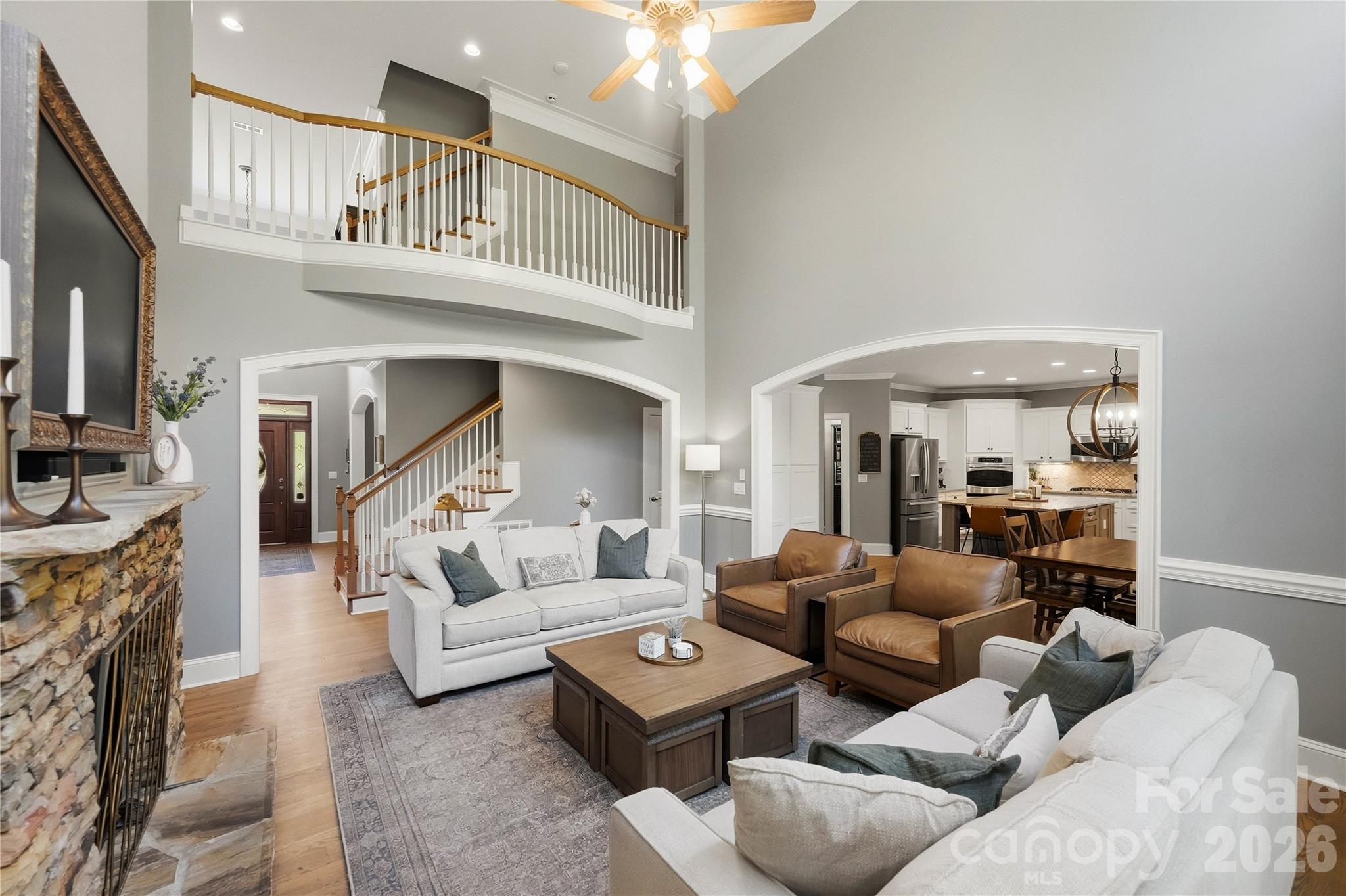 28015 Villa Walk Lane Property Photo 14
