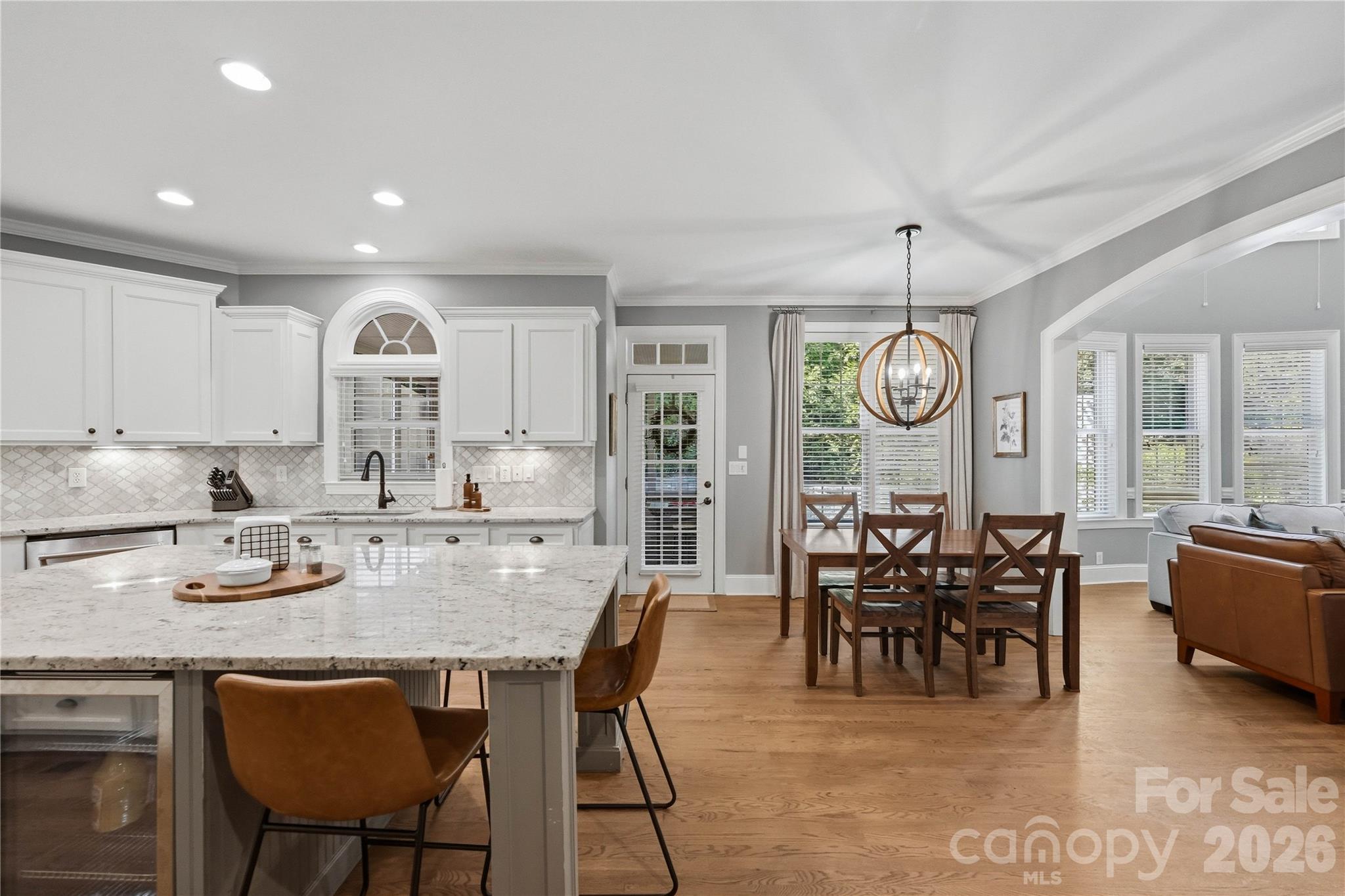 28015 Villa Walk Lane Property Photo 17