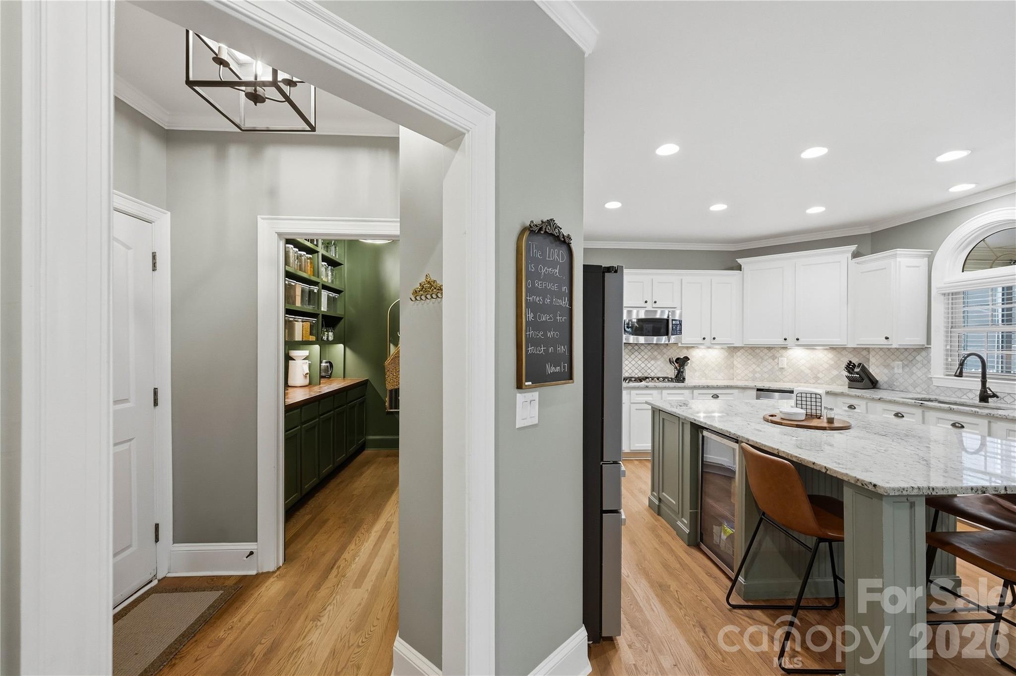 28015 Villa Walk Lane Property Photo 18