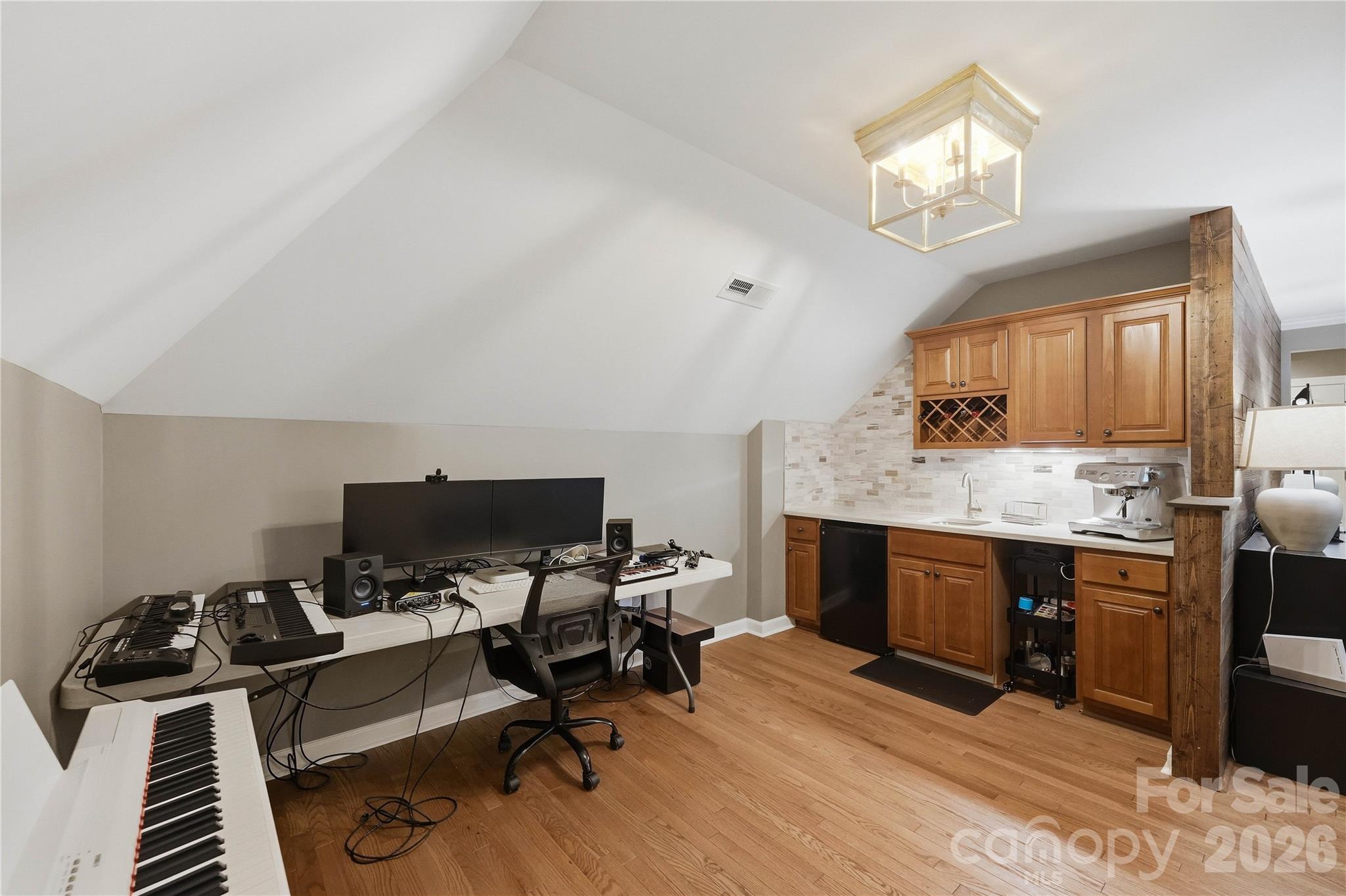 28015 Villa Walk Lane Property Photo 40