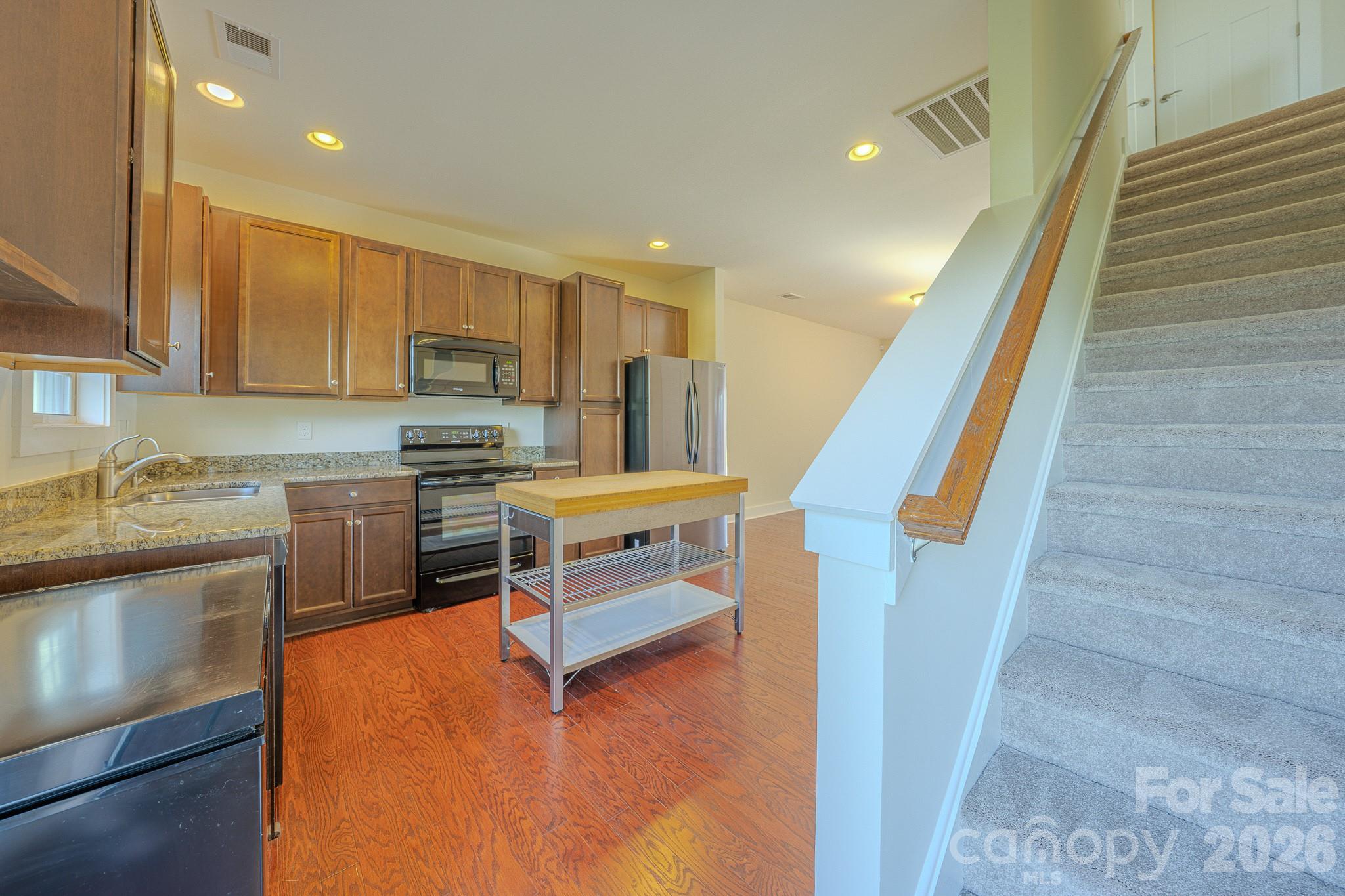 623 Cardwell Lane Property Photo 12