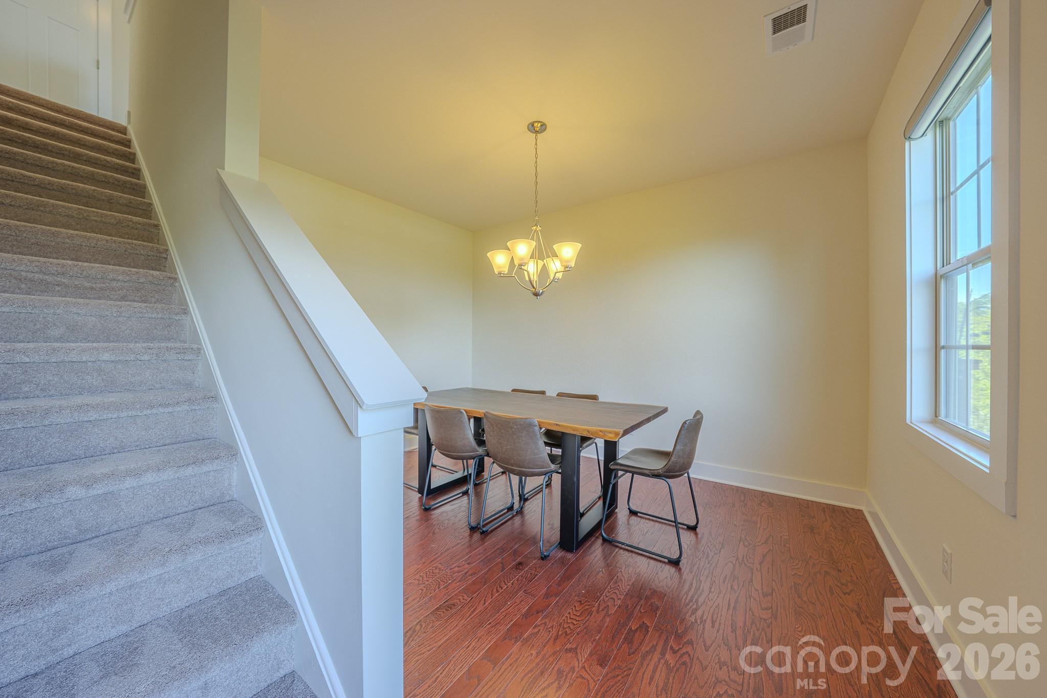 623 Cardwell Lane Property Photo 13