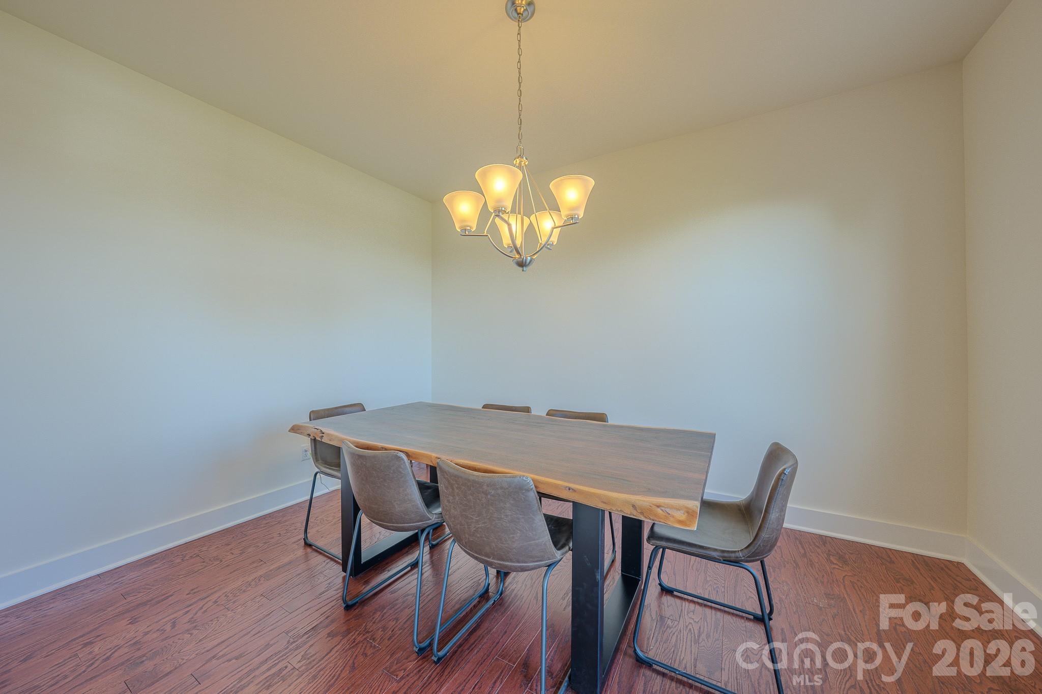 623 Cardwell Lane Property Photo 14