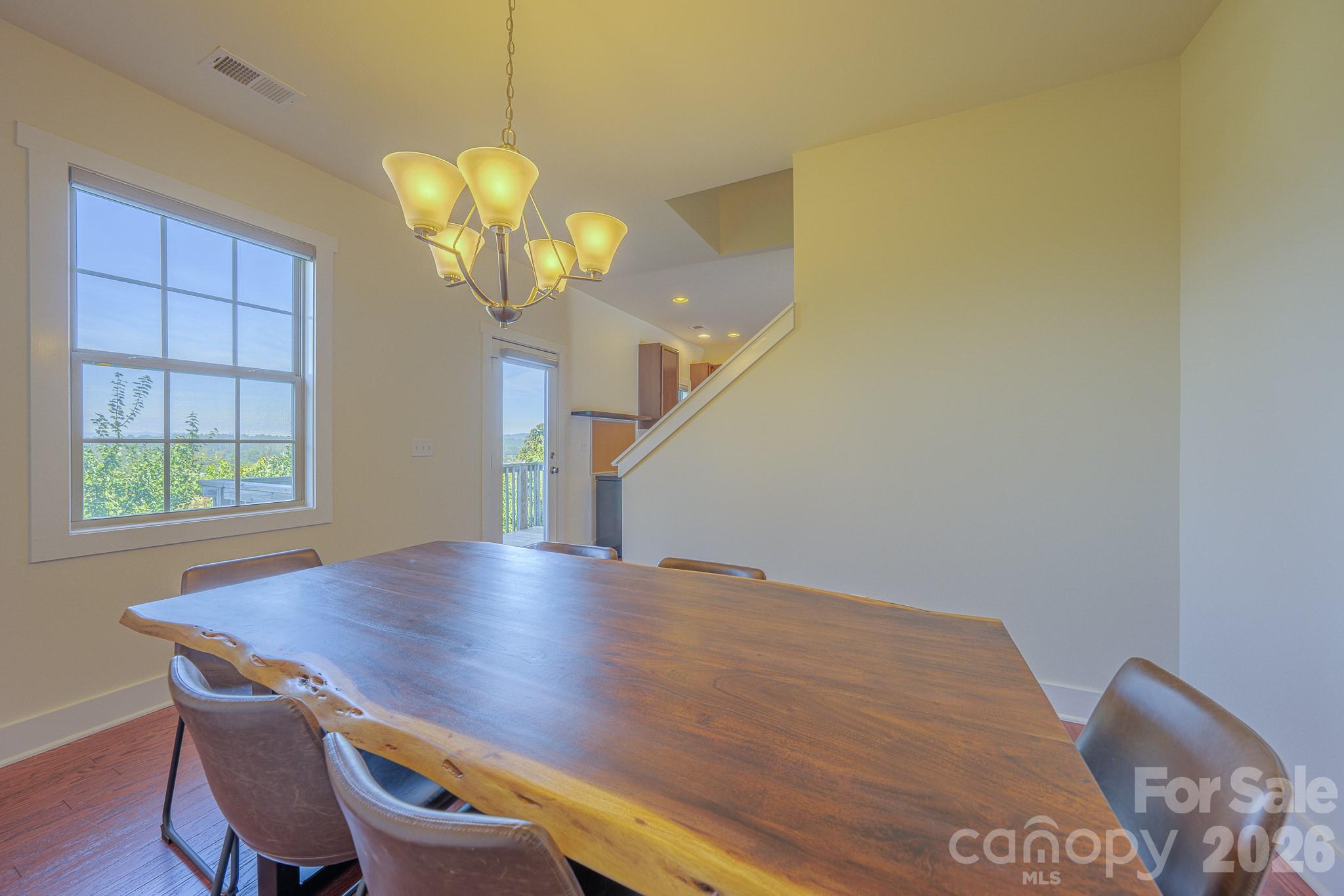 623 Cardwell Lane Property Photo 15