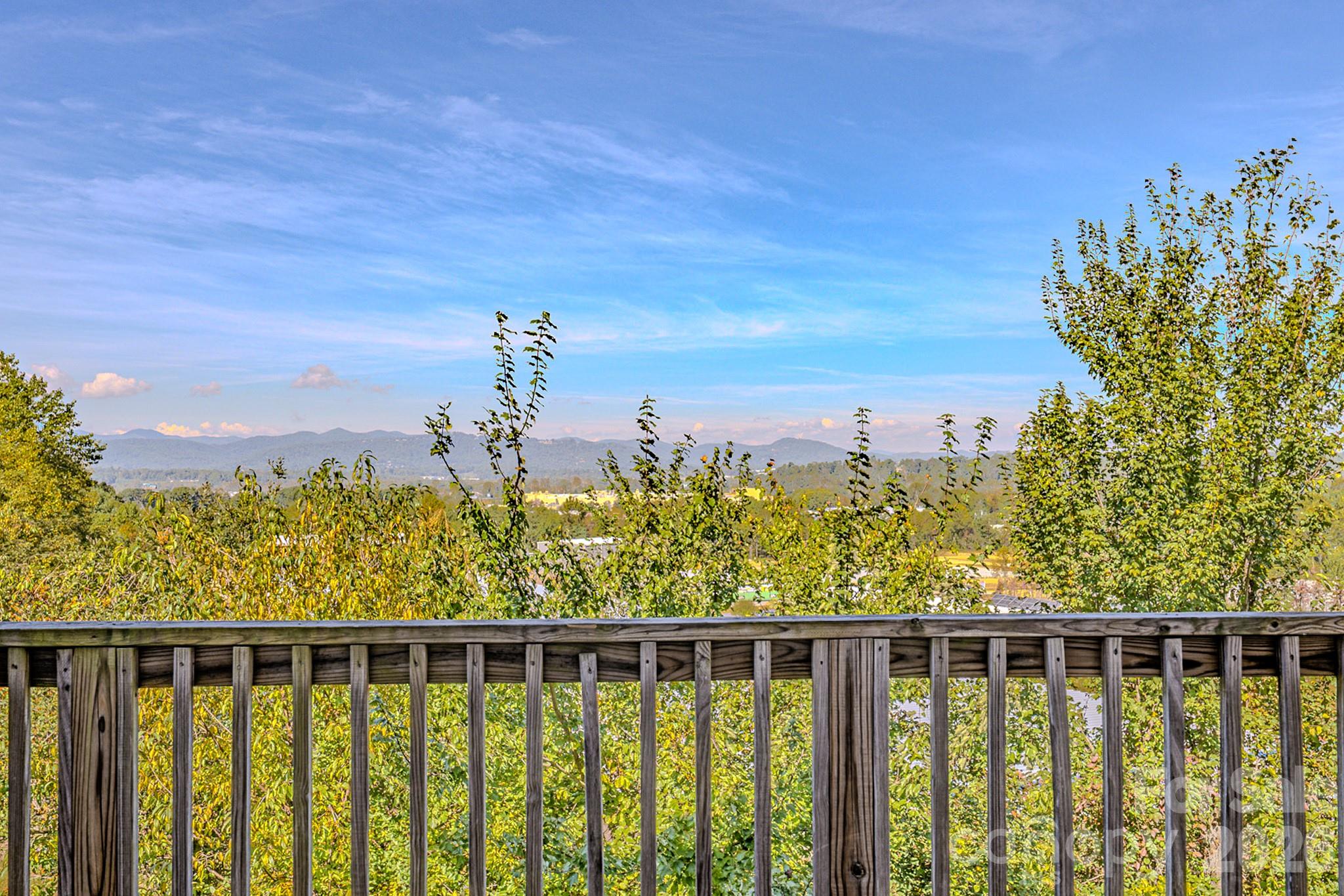 623 Cardwell Lane Property Photo 16