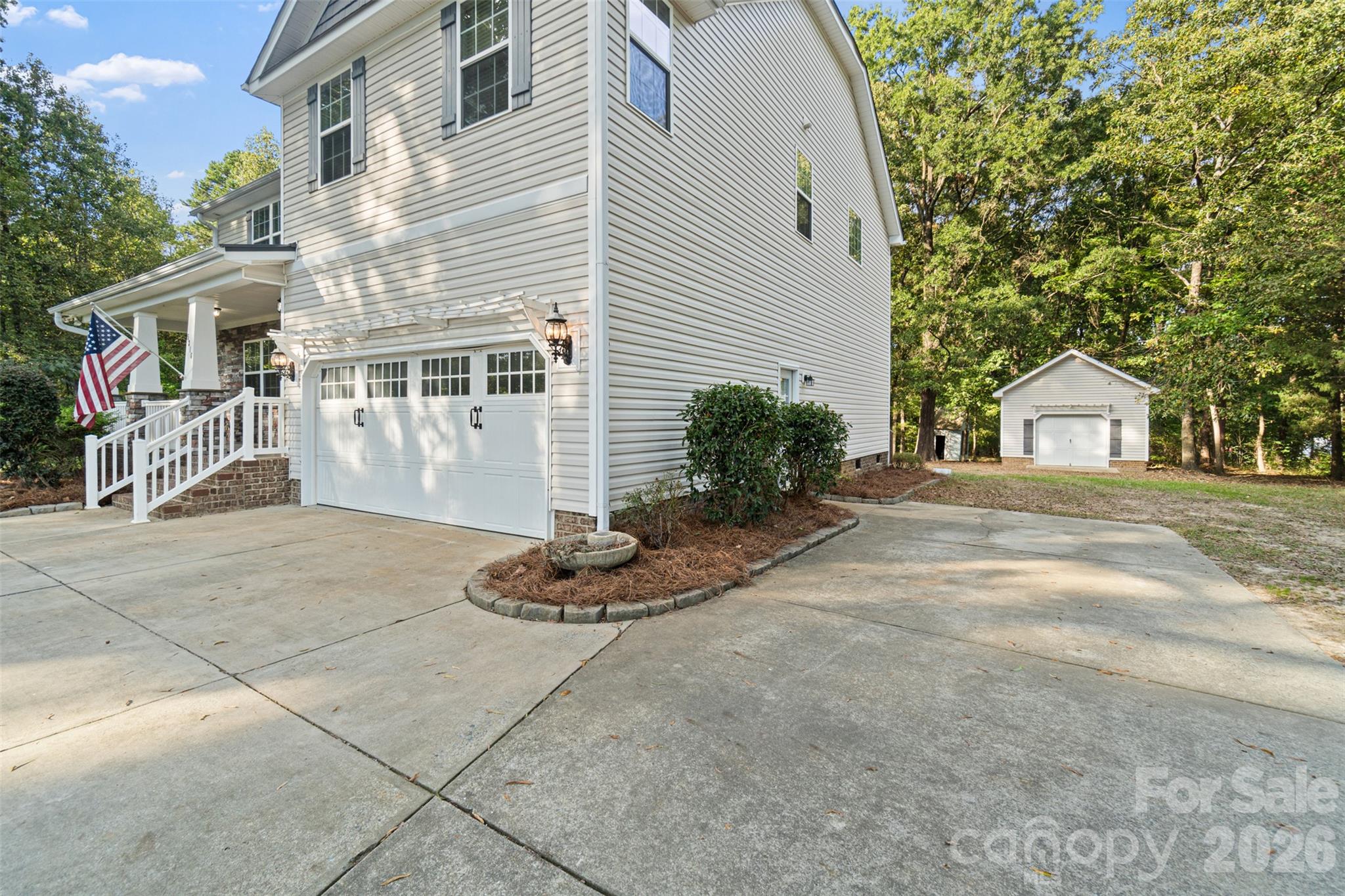 5316 Griffith Road Property Photo 13