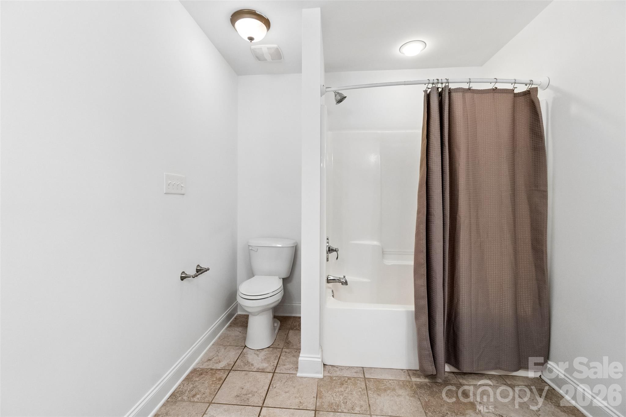 5316 Griffith Road Property Photo 25