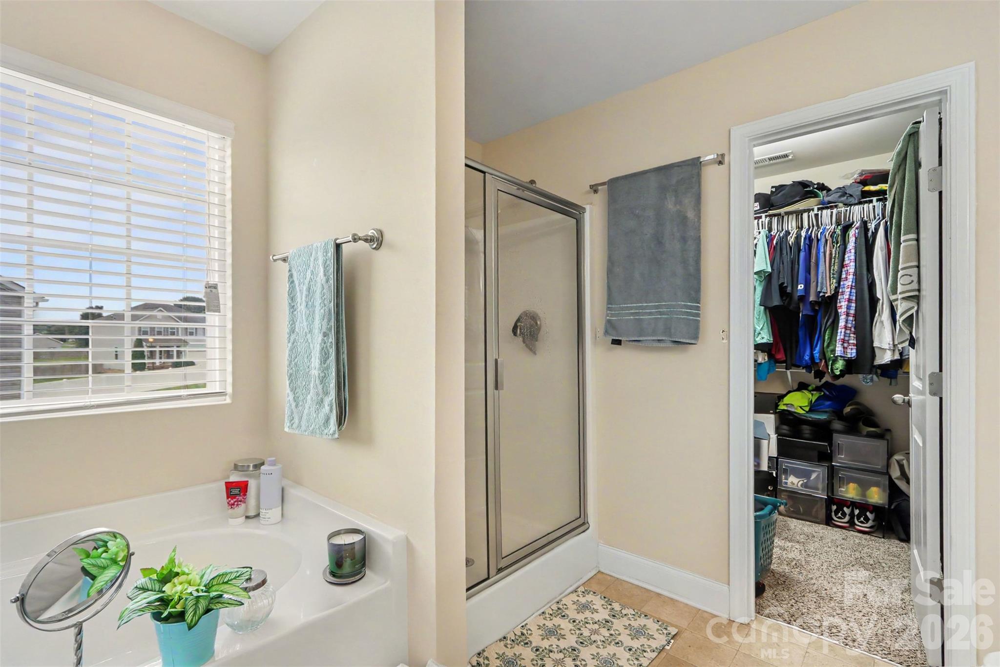 8813 Crape Myrtle Drive Property Photo 17