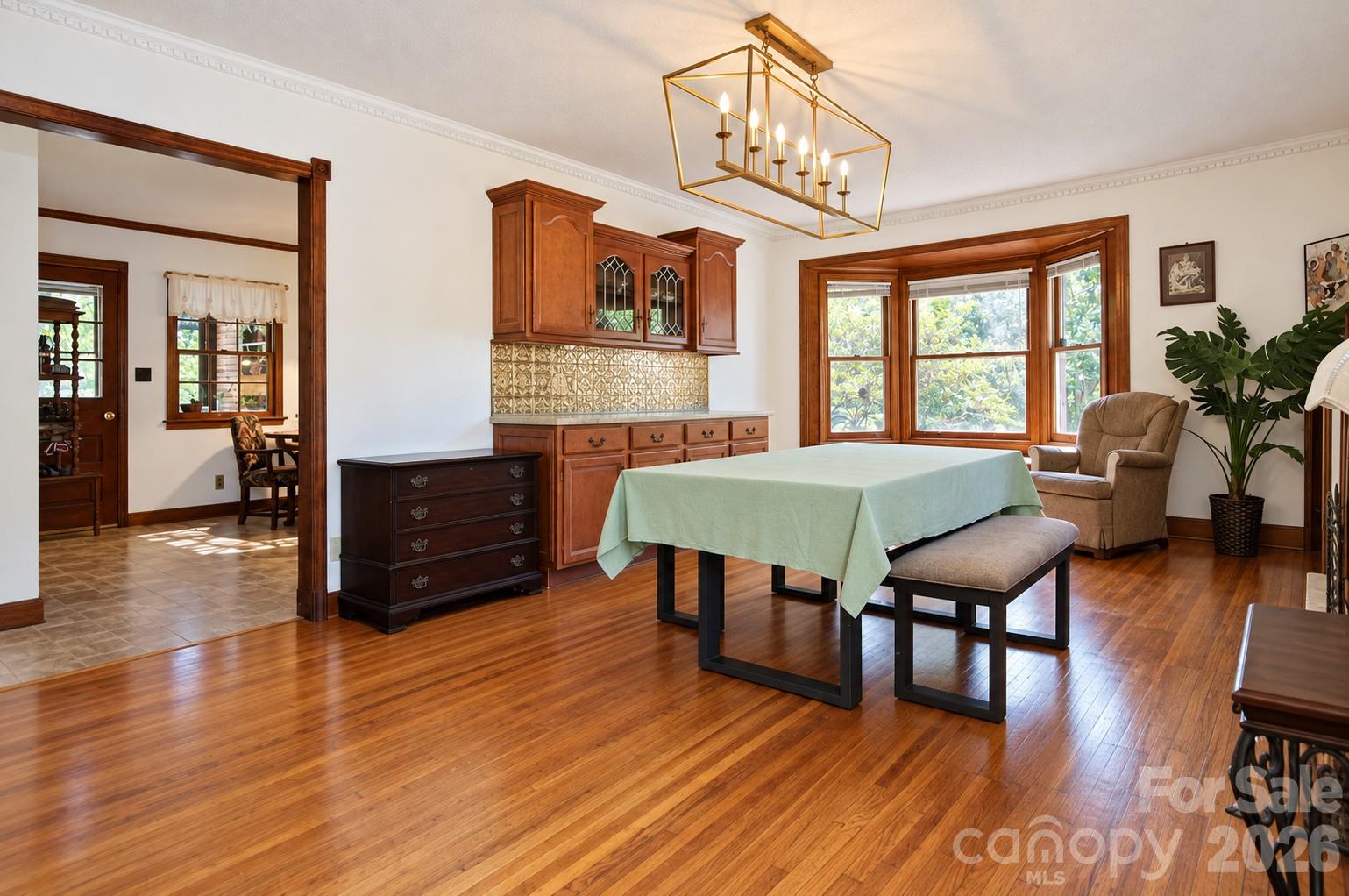2419 Rhyneland Street Property Photo 7