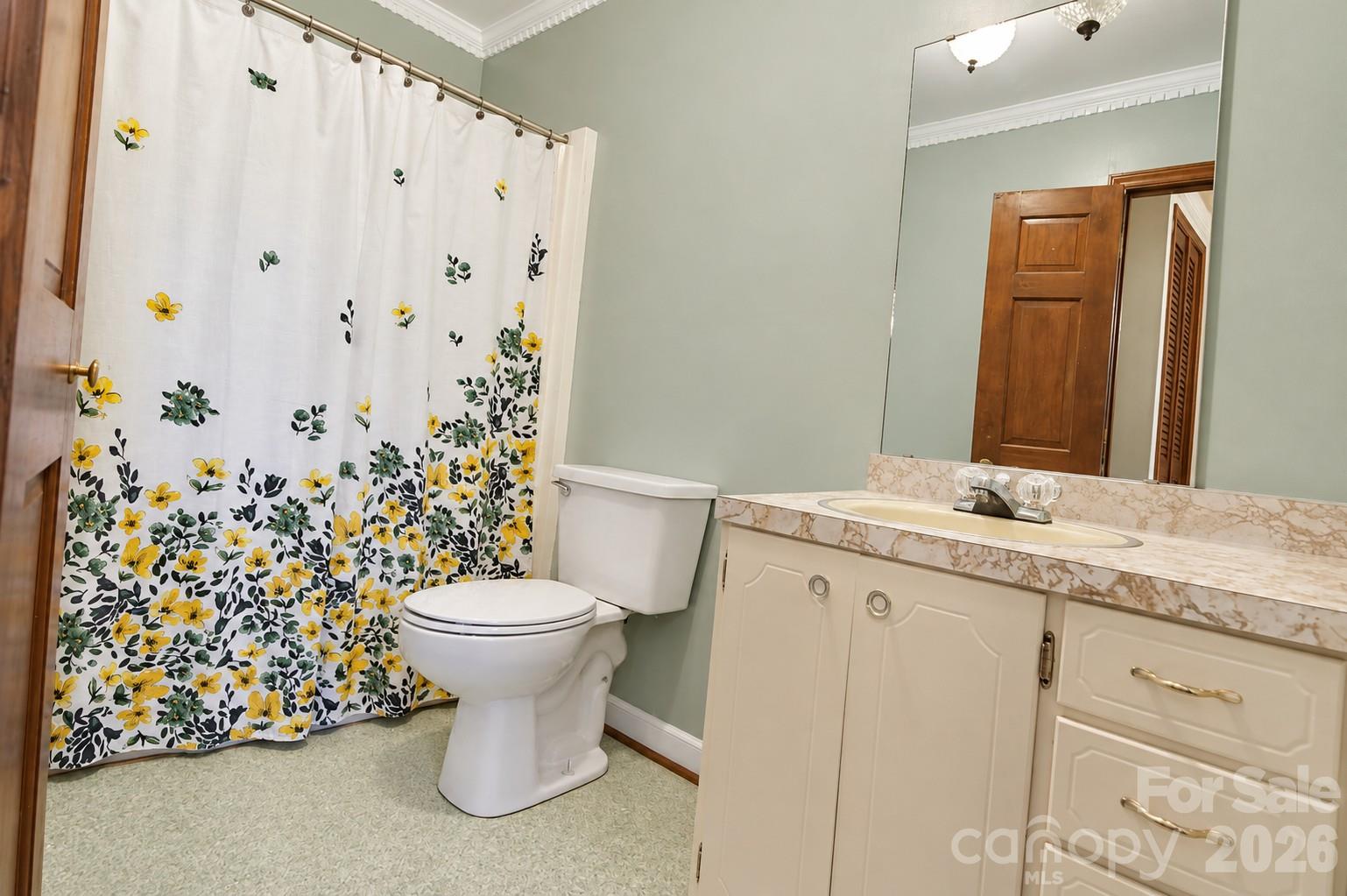 2419 Rhyneland Street Property Photo 17