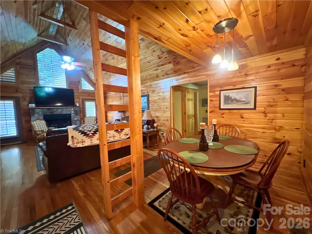 190 Molly Drive Property Photo 8
