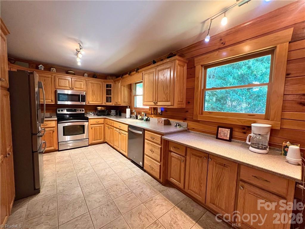 190 Molly Drive Property Photo 13