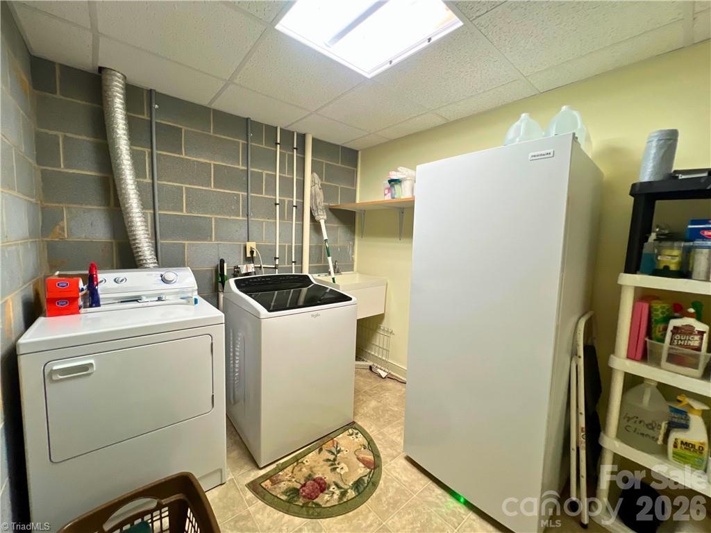 190 Molly Drive Property Photo 33