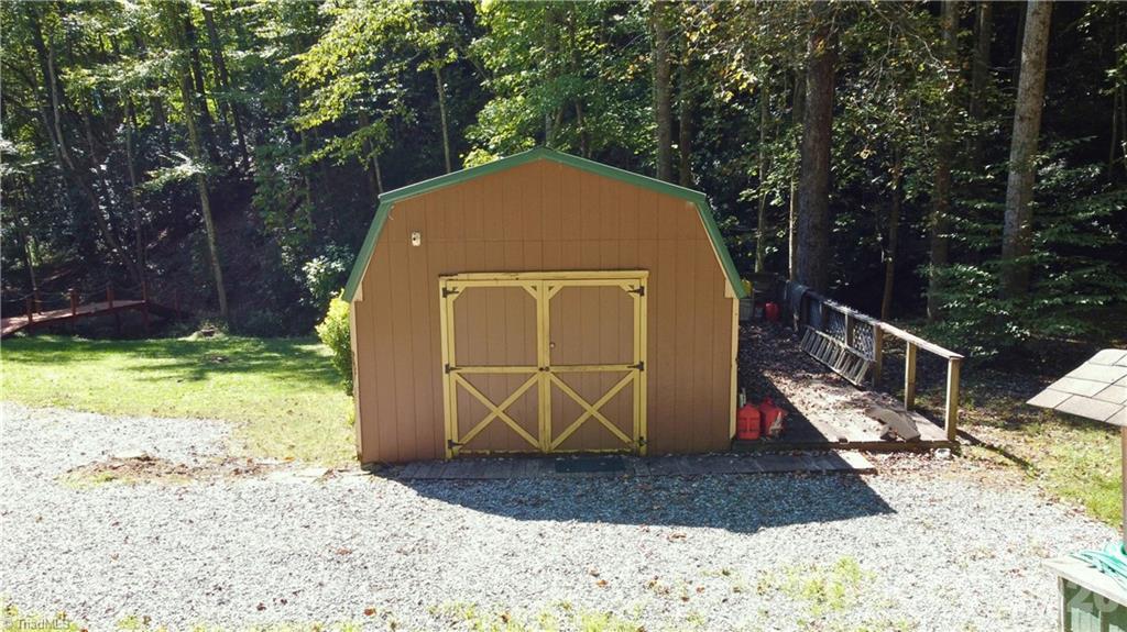 190 Molly Drive Property Photo 35