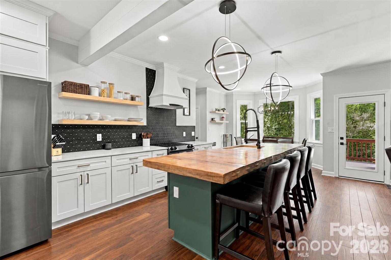7122 Rothmore Street Property Photo 5