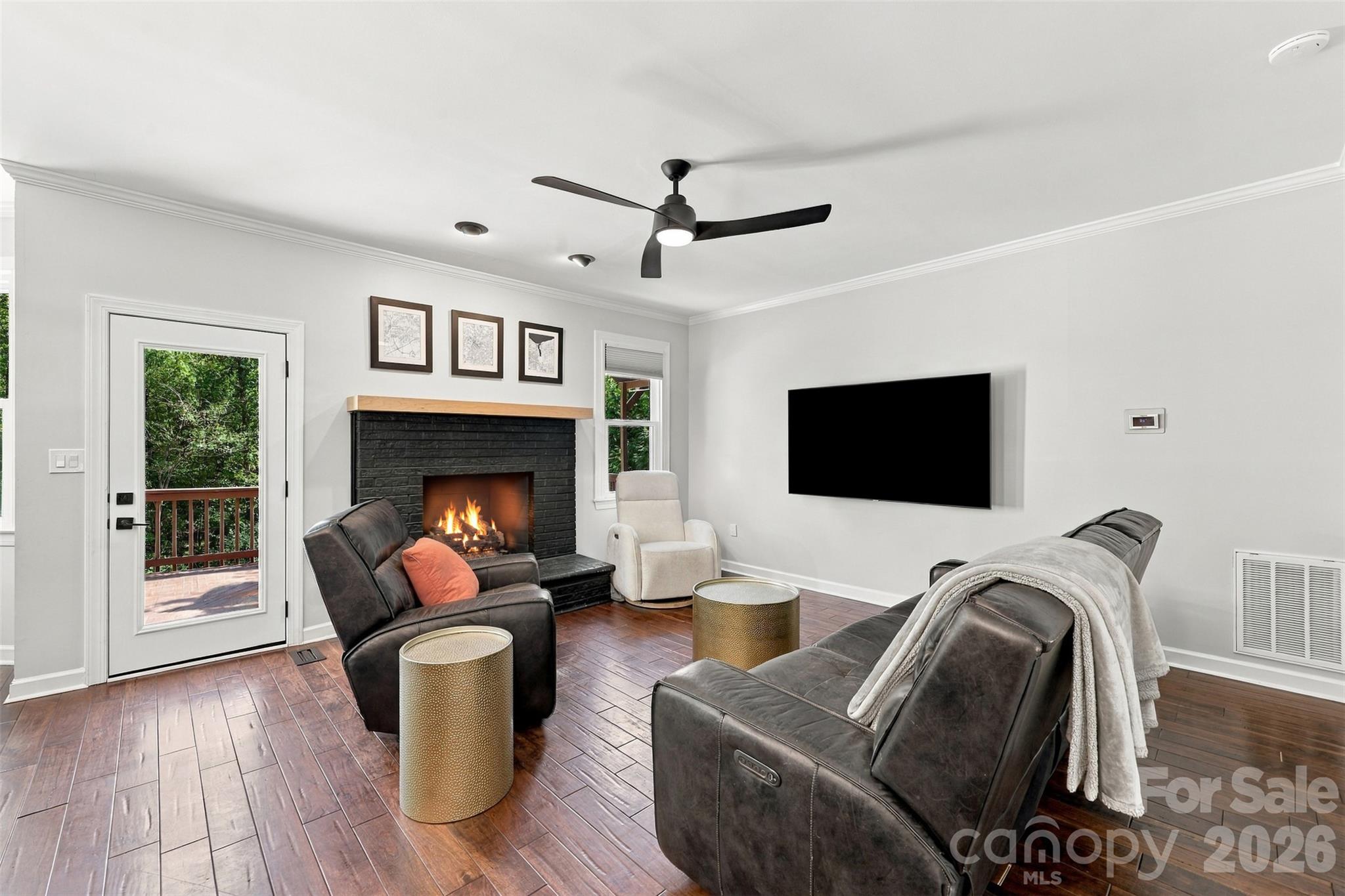 7122 Rothmore Street Property Photo 10