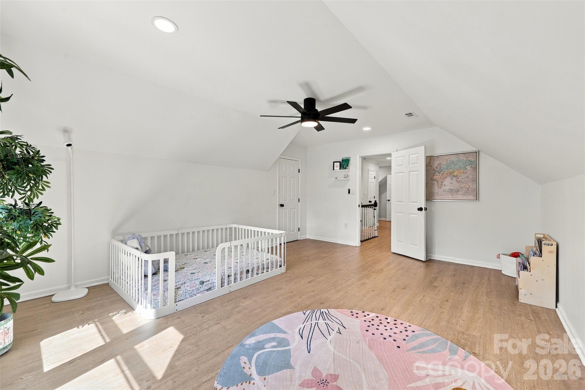 7122 Rothmore Street Property Photo 21