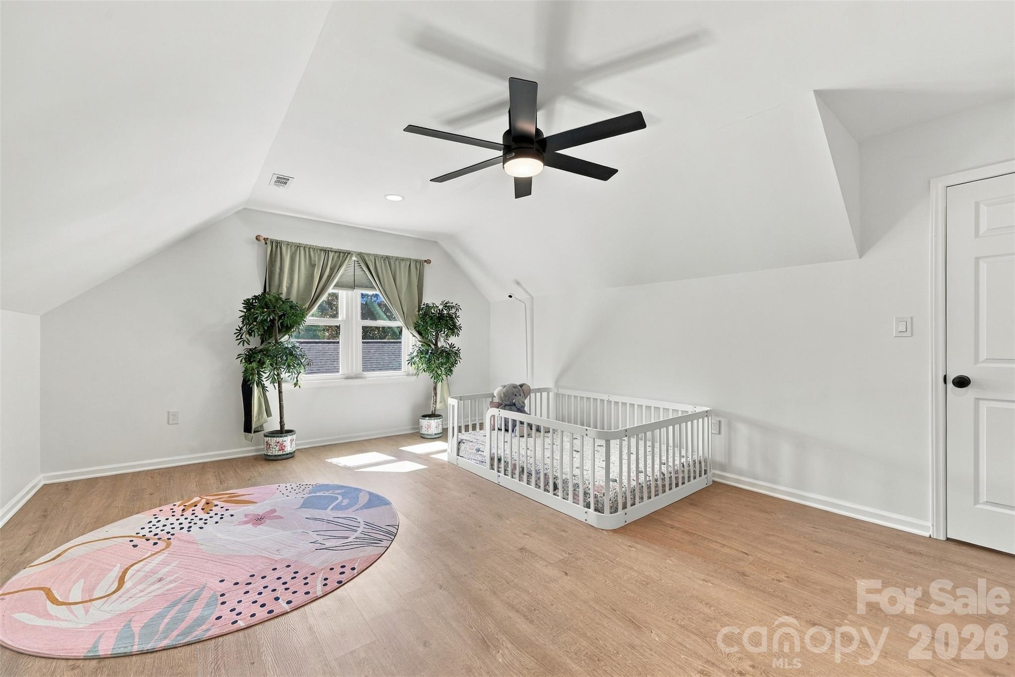 7122 Rothmore Street Property Photo 22