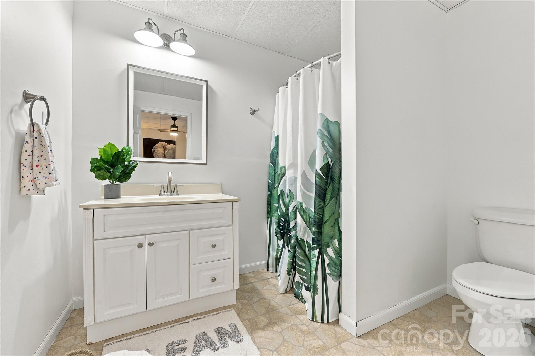 7122 Rothmore Street Property Photo 27